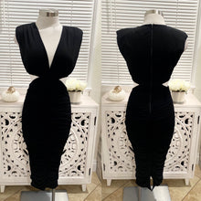 Load image into Gallery viewer, Victoria Dress
