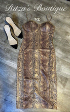 Load image into Gallery viewer, SHELLY SNAKE PRINT DRESS
