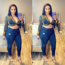 Load image into Gallery viewer, Persia Crop Top
